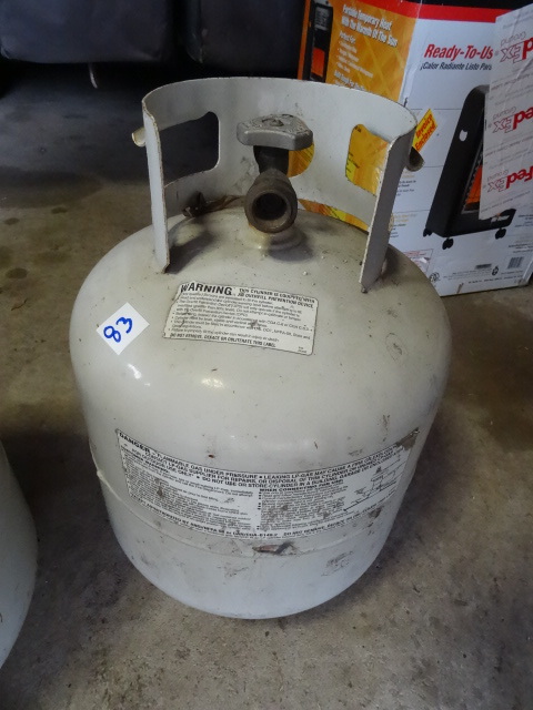 lot 83 image: New Style 20 Lb. LP Tank