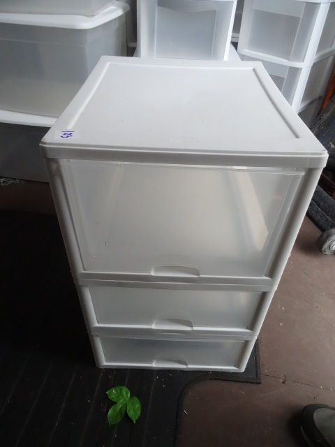 lot 103 image: 3 Drawer Sterilite Bin 14 X 17 X 23