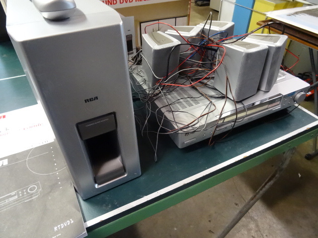 lot 183 image: RCA DVD Surround Receiver