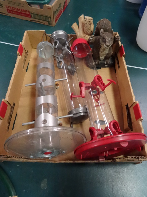 lot 216 image: 3 Bird Feeders, Owl and Squirrel