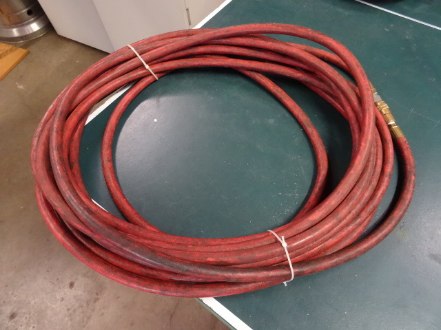 lot 220 image: 50 Air Hose