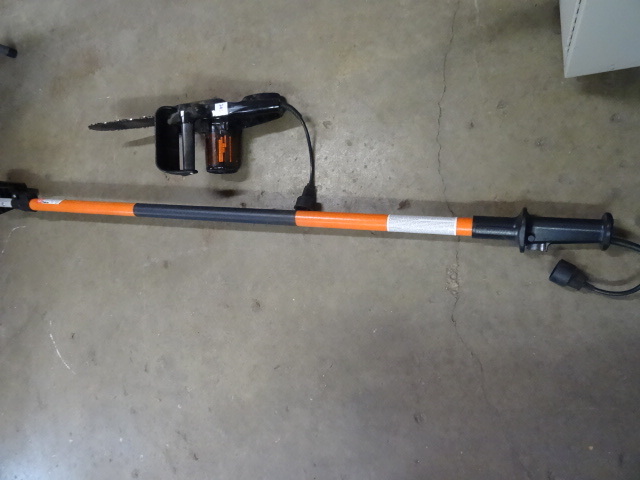 lot 247 image: Remington Electric Pole Saw LNT-2