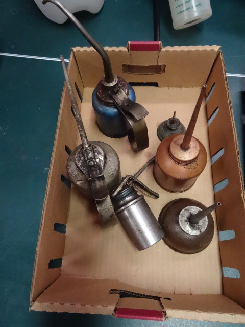 lot 248 image: Misc Oil Cans