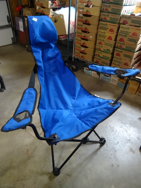 lot 251 image: Fold Up Lounge Quad Chair