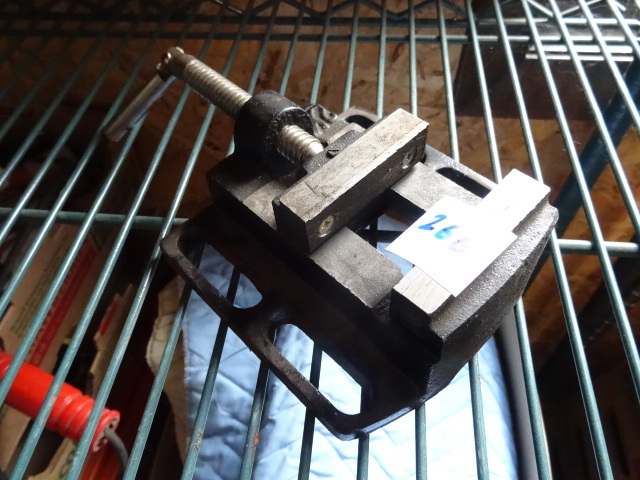 lot 266 image: Drill Press Vise 2 12