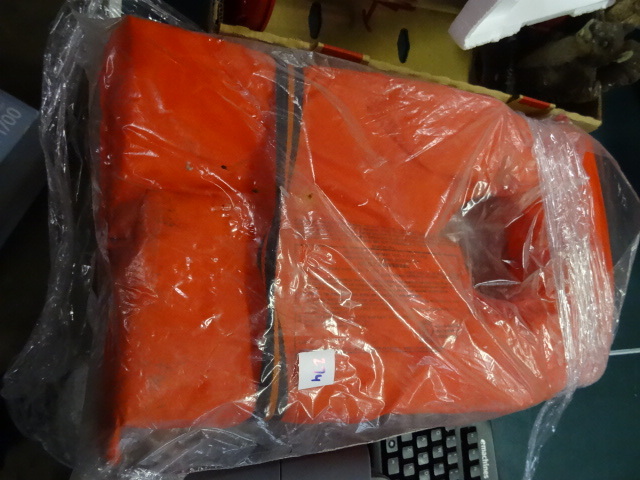 lot 274 image: 2 Adult Universal Life Vests