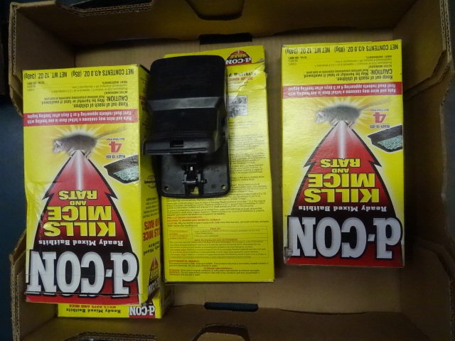 lot 282 image: D Con Mouse Poison 4 Boxes