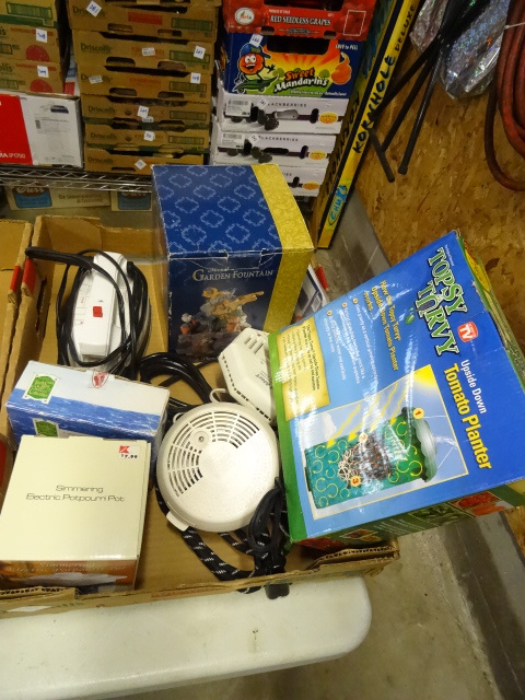lot 323 image: Smoke Detectors Potpourri Pot,