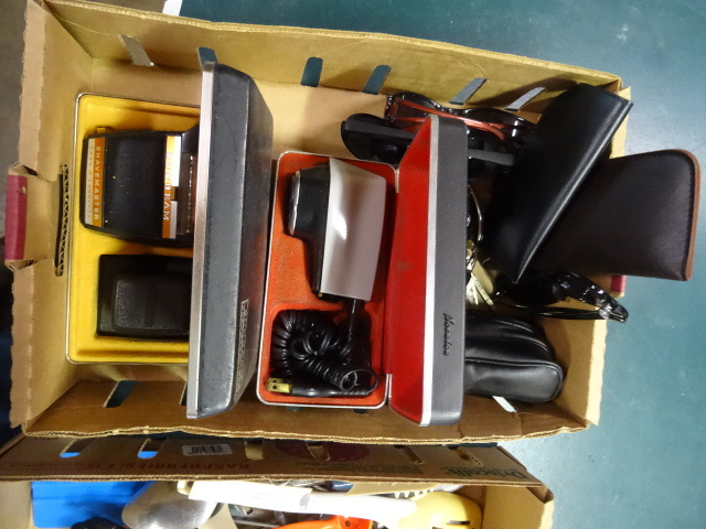 lot 333 image: 2 Electric Razors, Misc Sunglasses