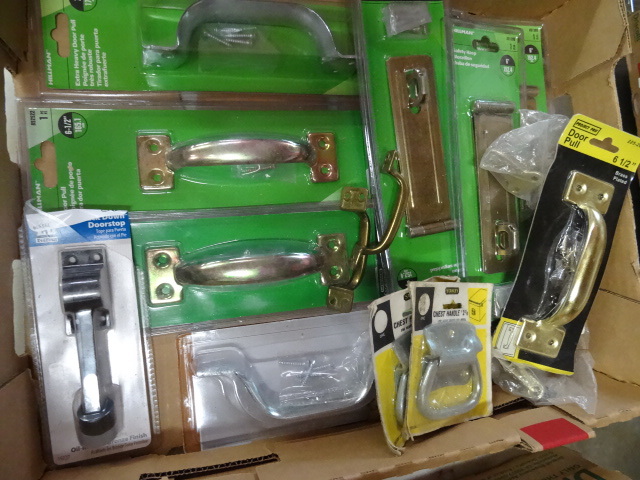 lot 336 image: Misc Handles and Safety Hasps