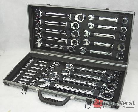 lot 78 image: NEW SIEBEL FLEX RATCHET WRENCH SET 44 PIECES (SAE  METRIC)