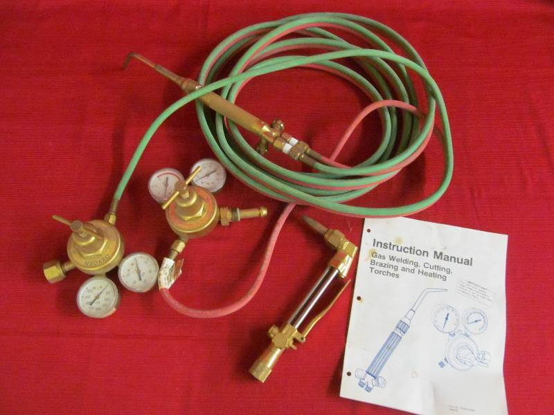 lot 10 image: gas welding torches and hose