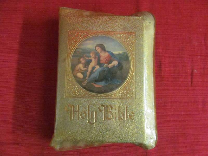 lot 28 image: vintage bible