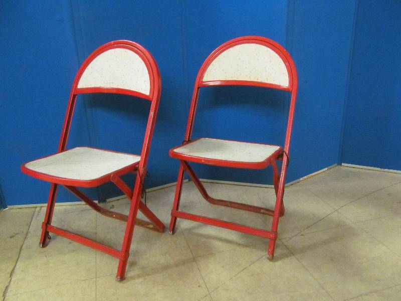 lot 125 image: Chairs