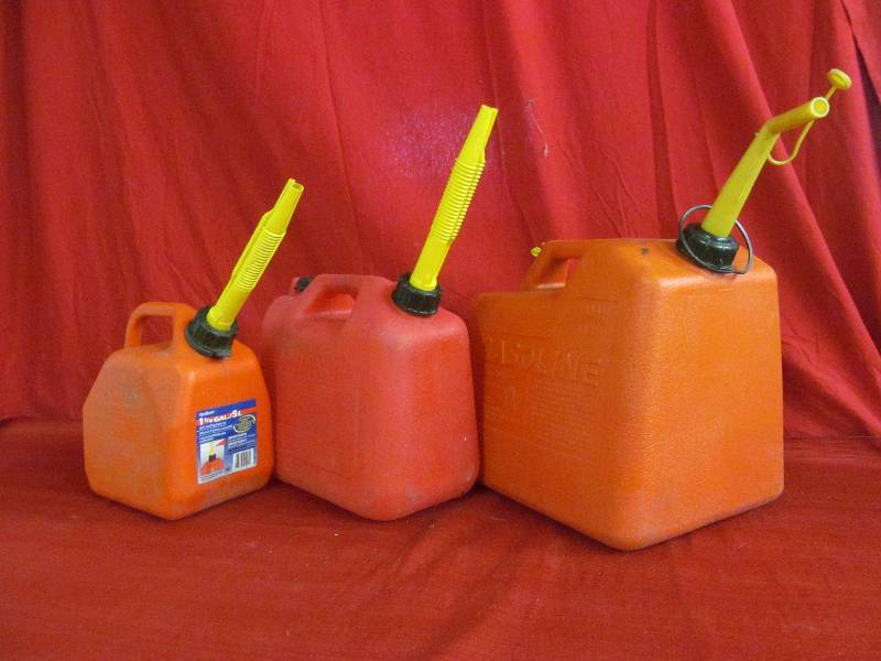 lot 127 image: Gas Cans