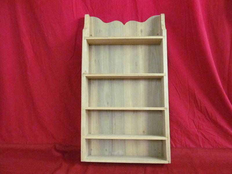 lot 136 image: Shelf