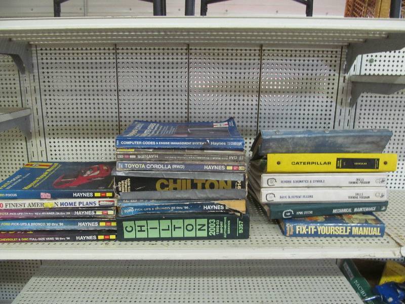 lot 112 image: Auto Repair Manuals