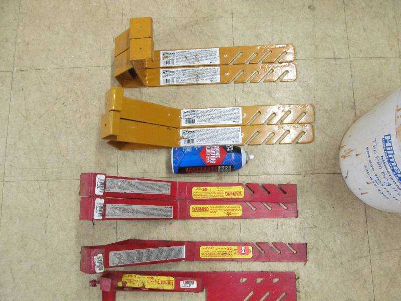 lot 180 image: Brackets