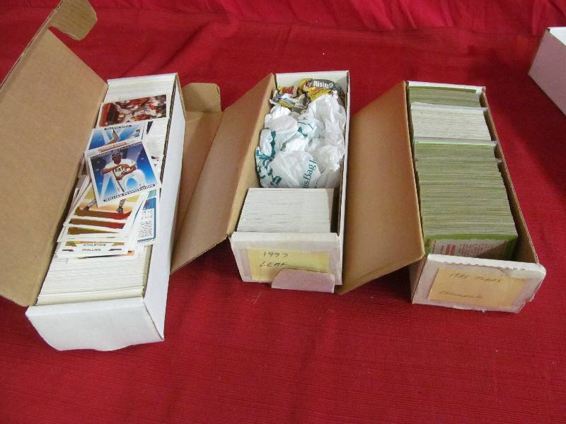 lot 195 image: Trading Cards