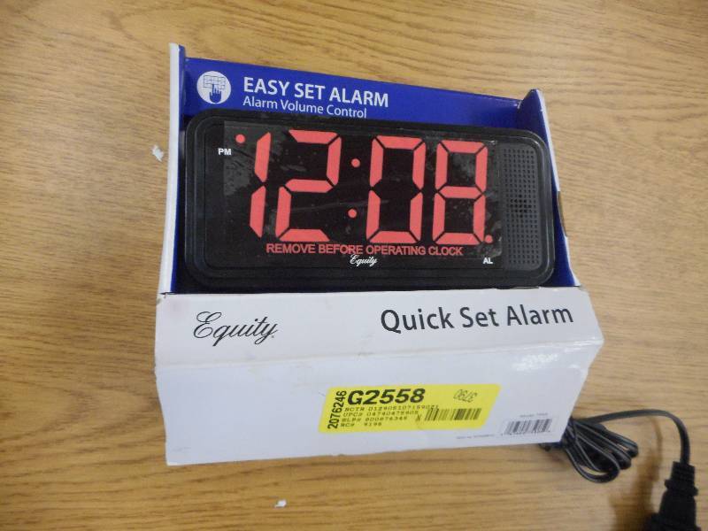 EASY SET ALARM CLOCK Little Bit Of Everything Auction 99 KBID