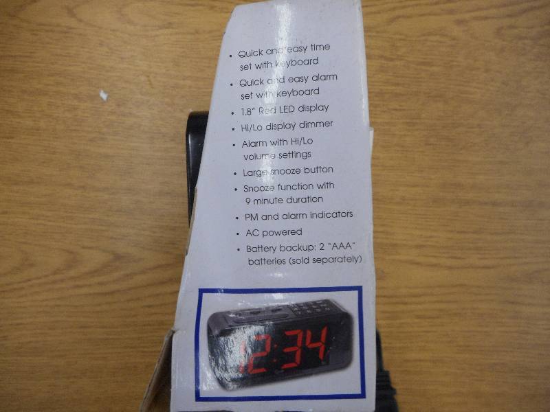lot 45 image: EASY SET ALARM CLOCK