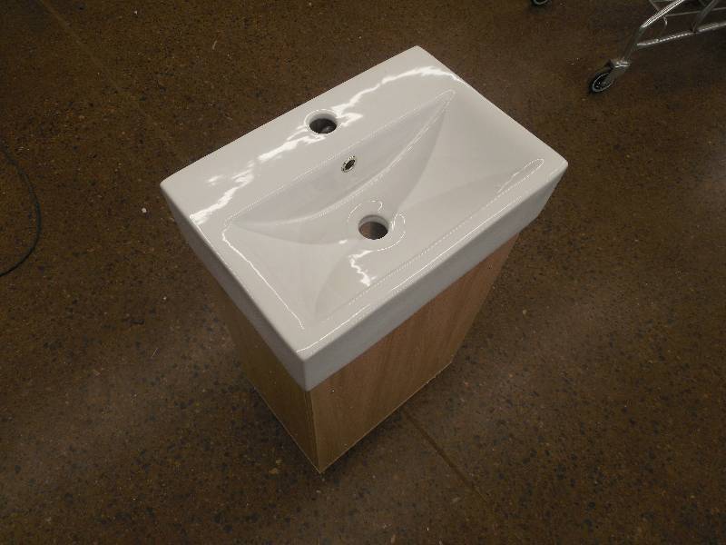 lot 147 image: Maelynn 18 in. W x 12 in. D Vanity with Vitreous China Vanity Top in White and Basin