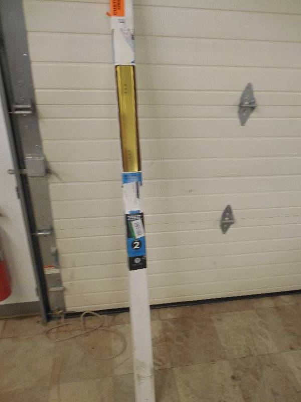 lot 150 image: 31 In. Pivoting Shower Door Track In Polished Brass