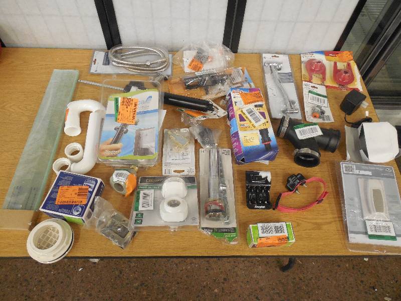 lot 180 image: HANDYMAN LOT OF GOODIES
