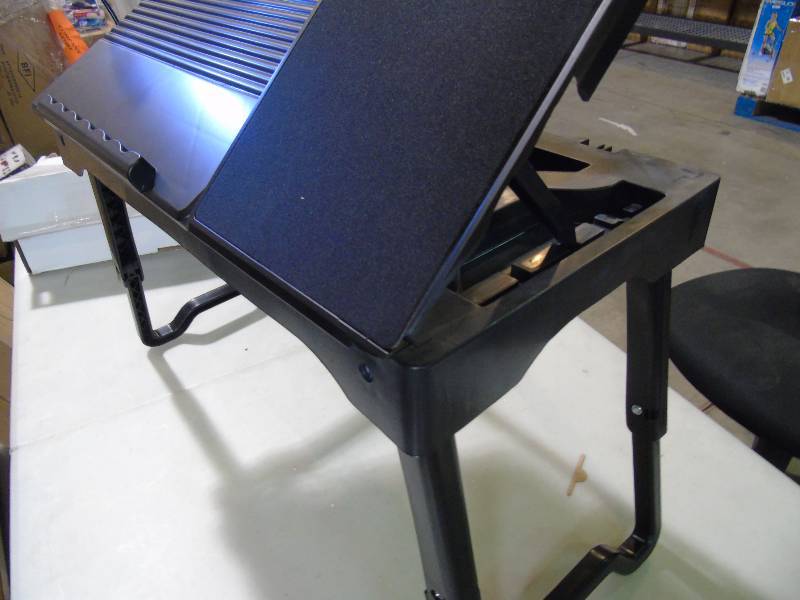 lot 41 image: MyPlace Laptop Workstation