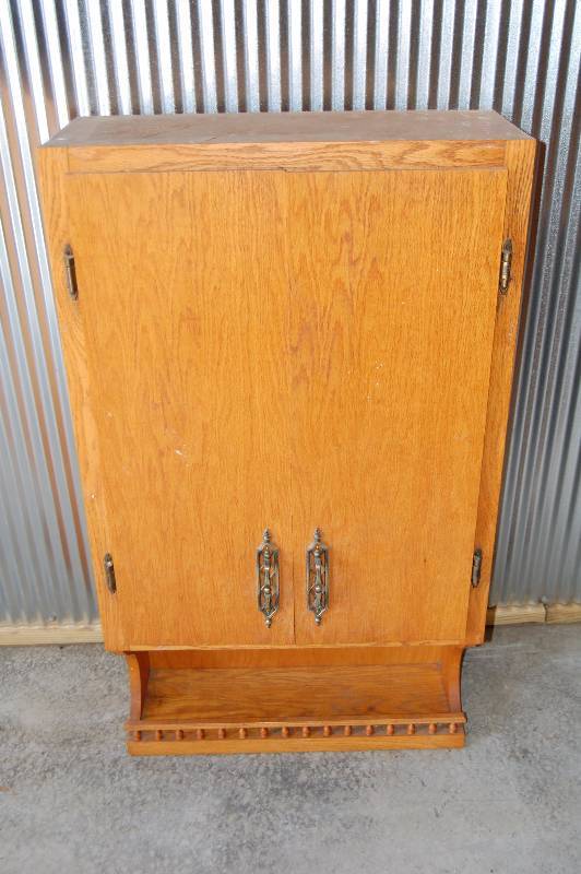 Hanging Cabinet