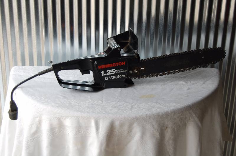 Remington Electric Chainsaw