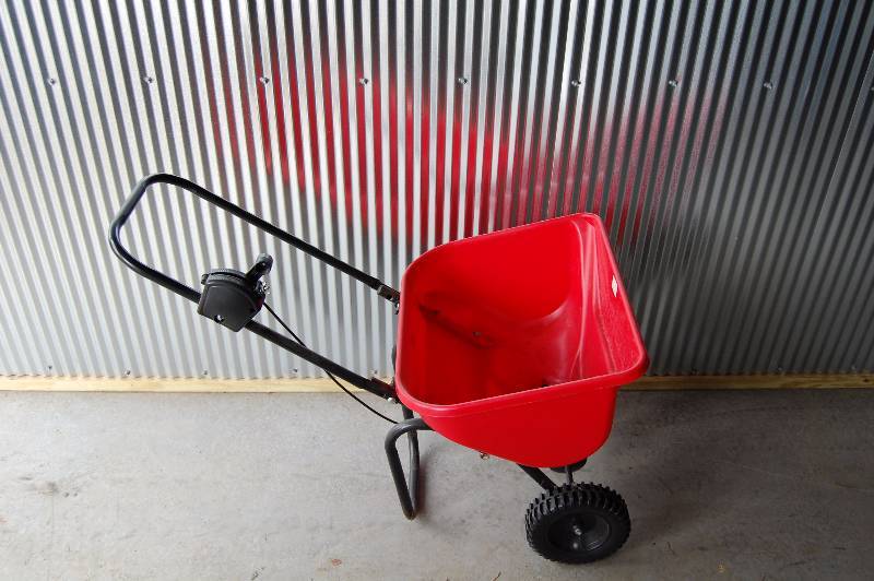 Lawn Spreader