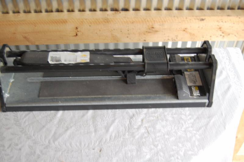 Nattco Tile Cutter