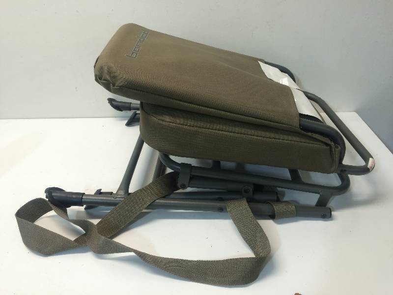 Banded Folding Swivel Seat