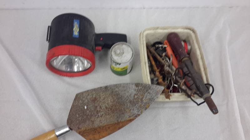 lot 73 image: Shop assortment