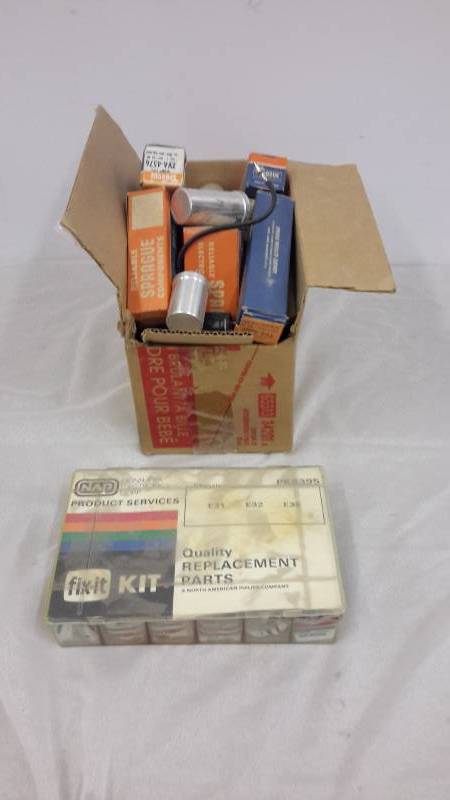 lot 86 image: Electrical components