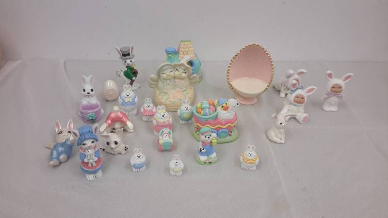 lot 98 image: Dcor collection