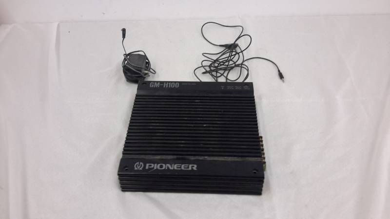 lot 110 image: Pioneer amp, transformer, JVC cable eye