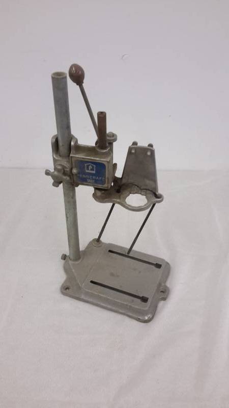 lot 114 image: Benchtop drill press