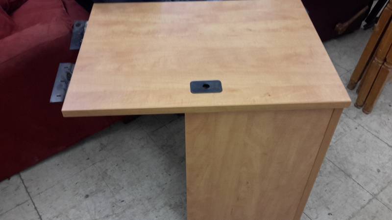 lot 126 image: Desk extension