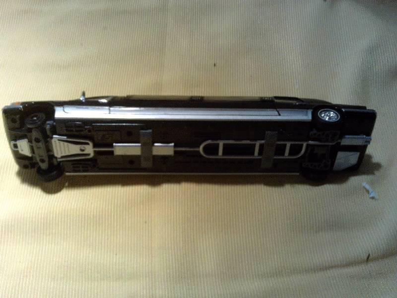 lot 10 image: METAL BODY TOWN CAR