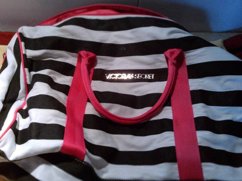 lot 141 image: 2 FASHION BAGS