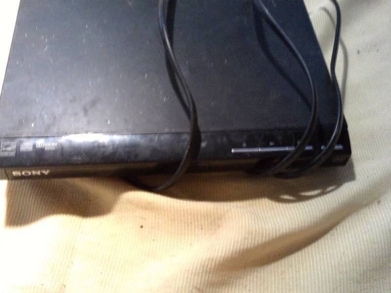 lot 142 image: SONY DVD PLAYER