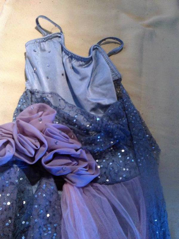 lot 193 image: GIRLS DANCE DRESS