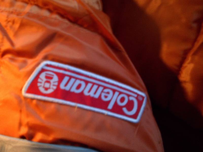 lot 221 image: COLEMAN SLEEPING BAG