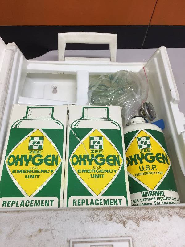 EMERGENCY OXYGEN STATION