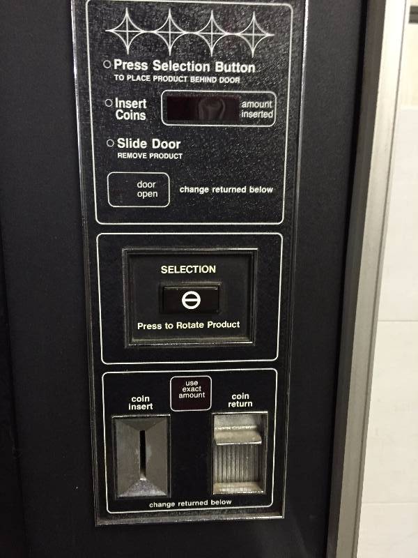 ROWE 448 FOOD VENDING MACHINE, TESTED WORKING CONDITION
