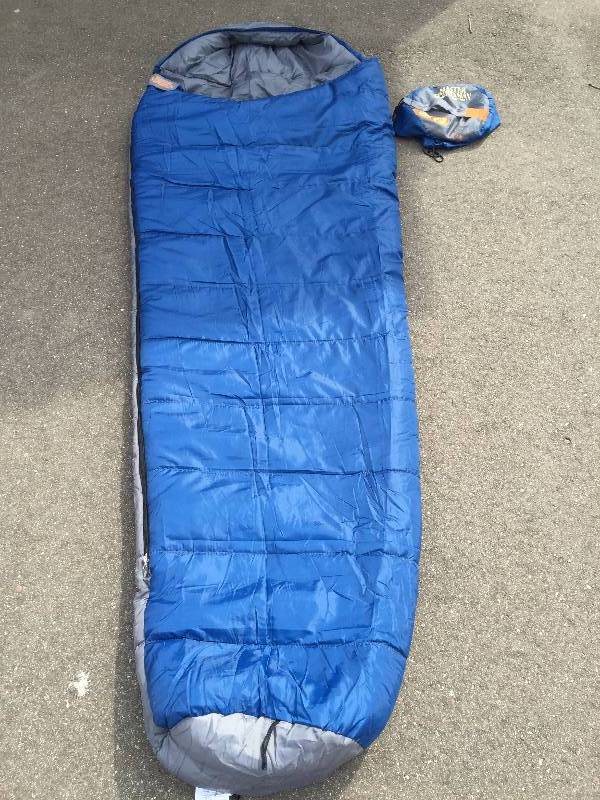 lot 4 image: Master Sportsman Rugged Outdoor Gear