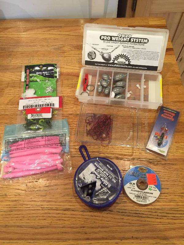 lot 18 image: Fishing Accessories