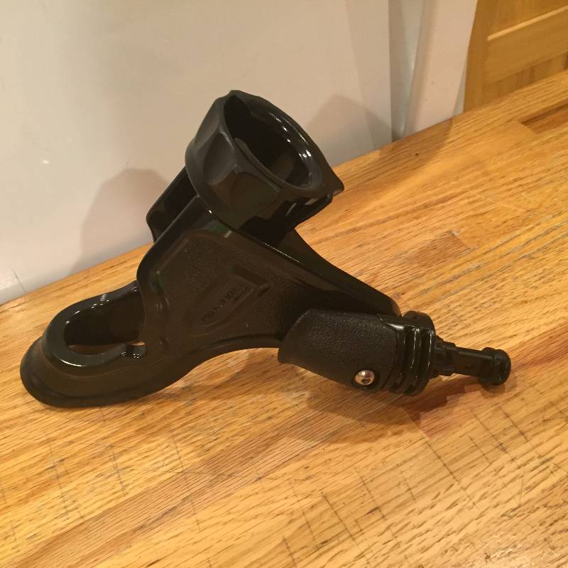 lot 34 image: Pro Series Rod Holder
